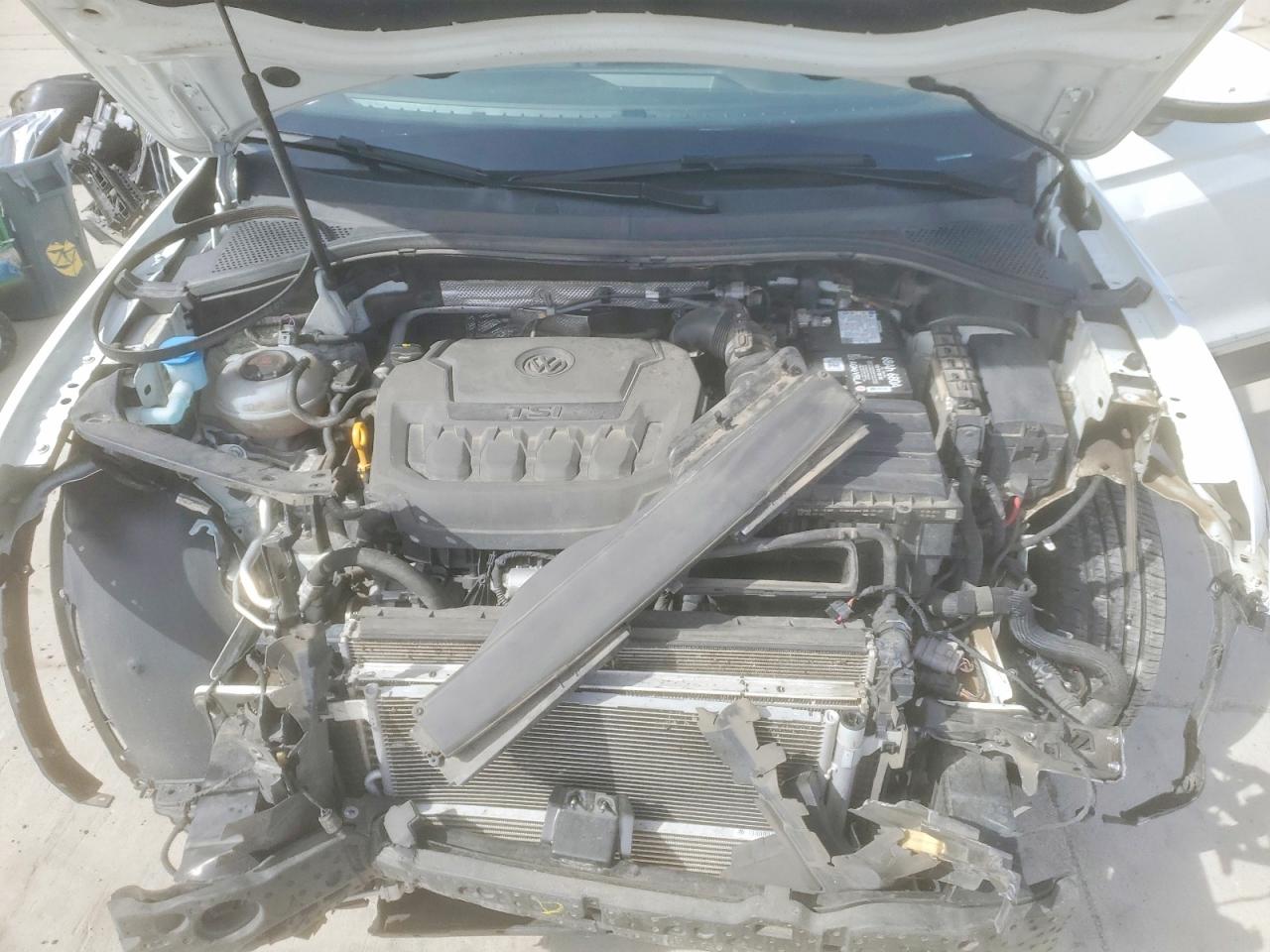 2020 VOLKSWAGEN TIGUAN SE photo 31