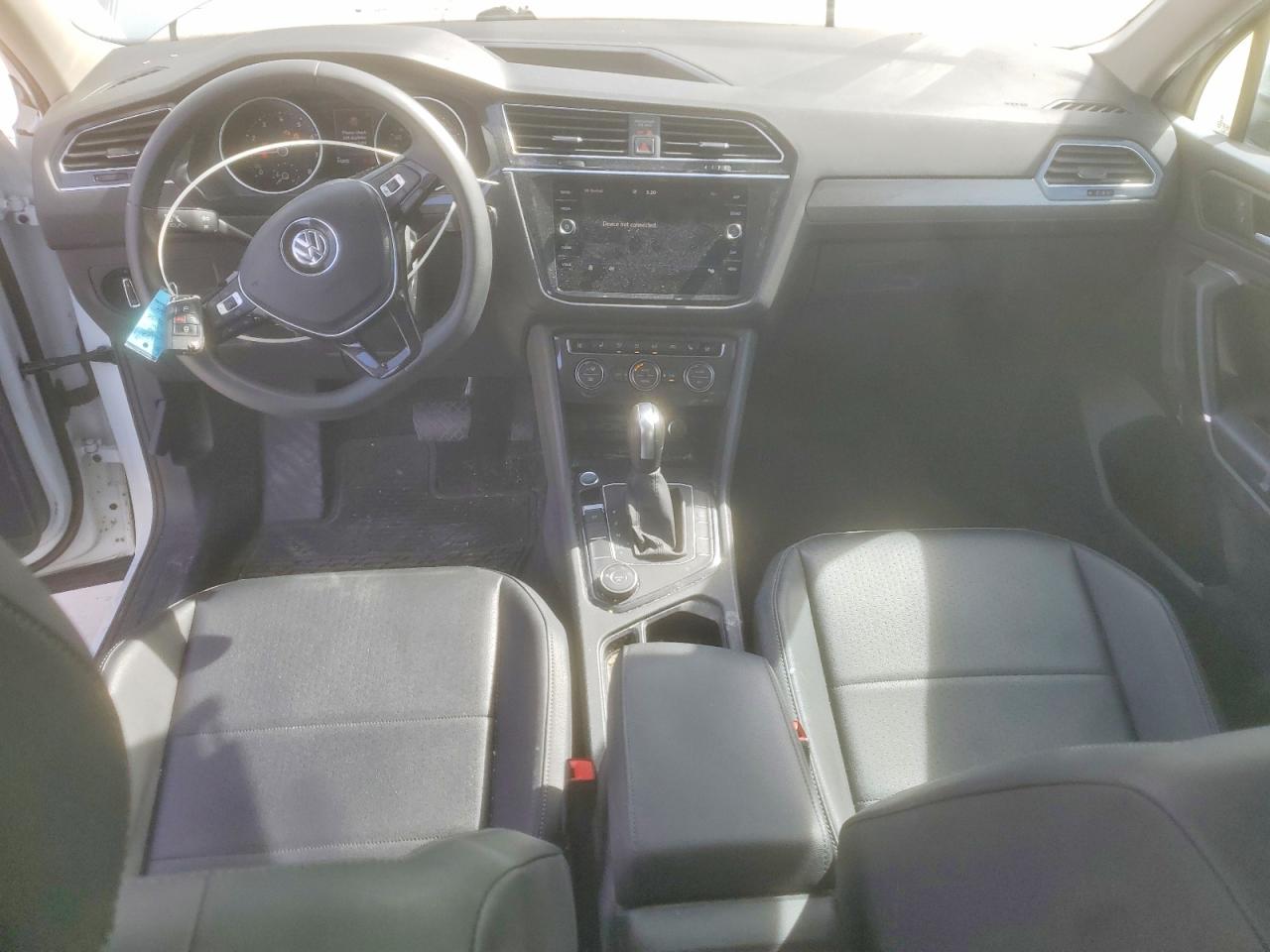 2020 VOLKSWAGEN TIGUAN SE photo 22