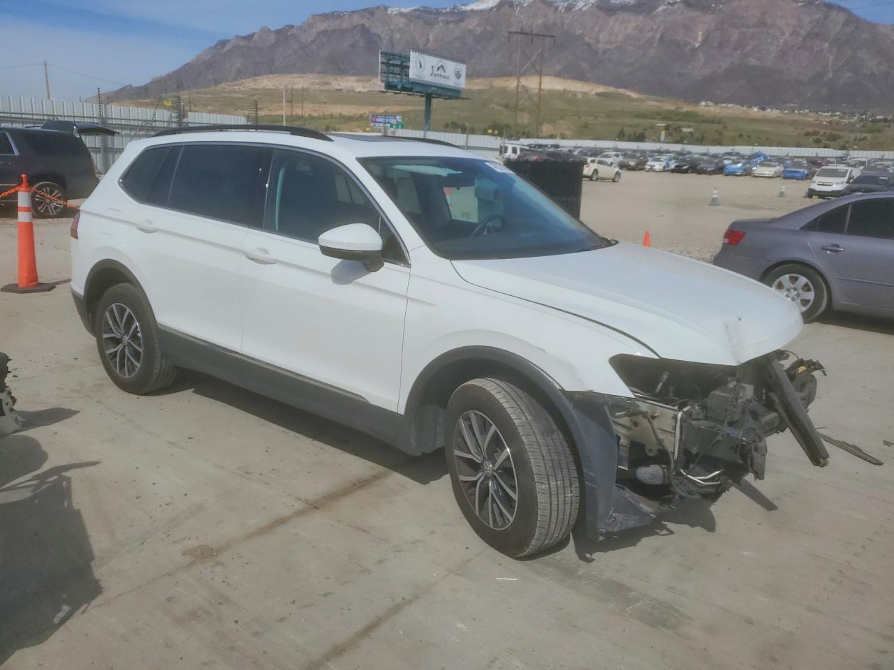 2020 VOLKSWAGEN TIGUAN SE photo 10
