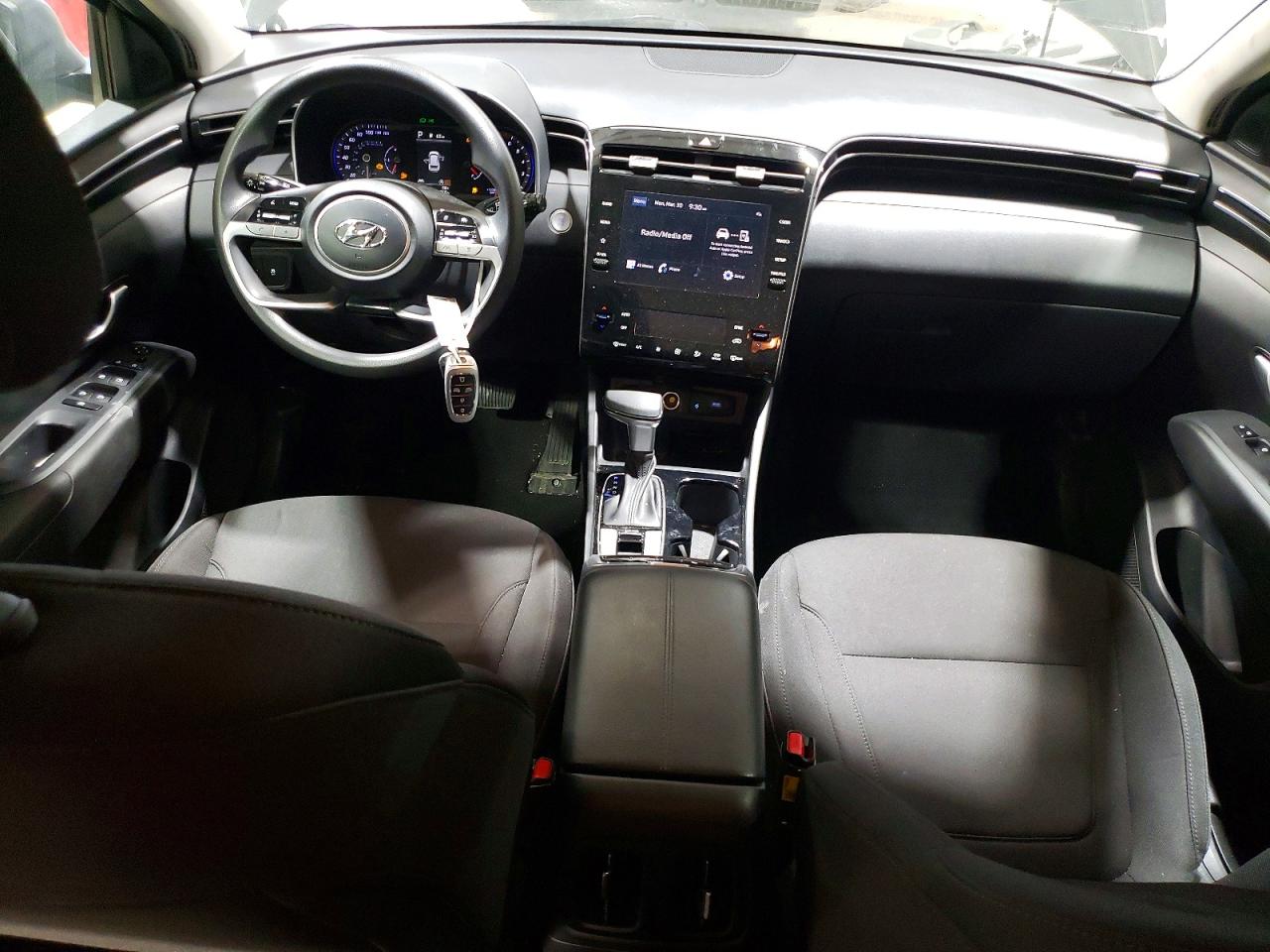 2024 HYUNDAI TUCSON SEL photo 8