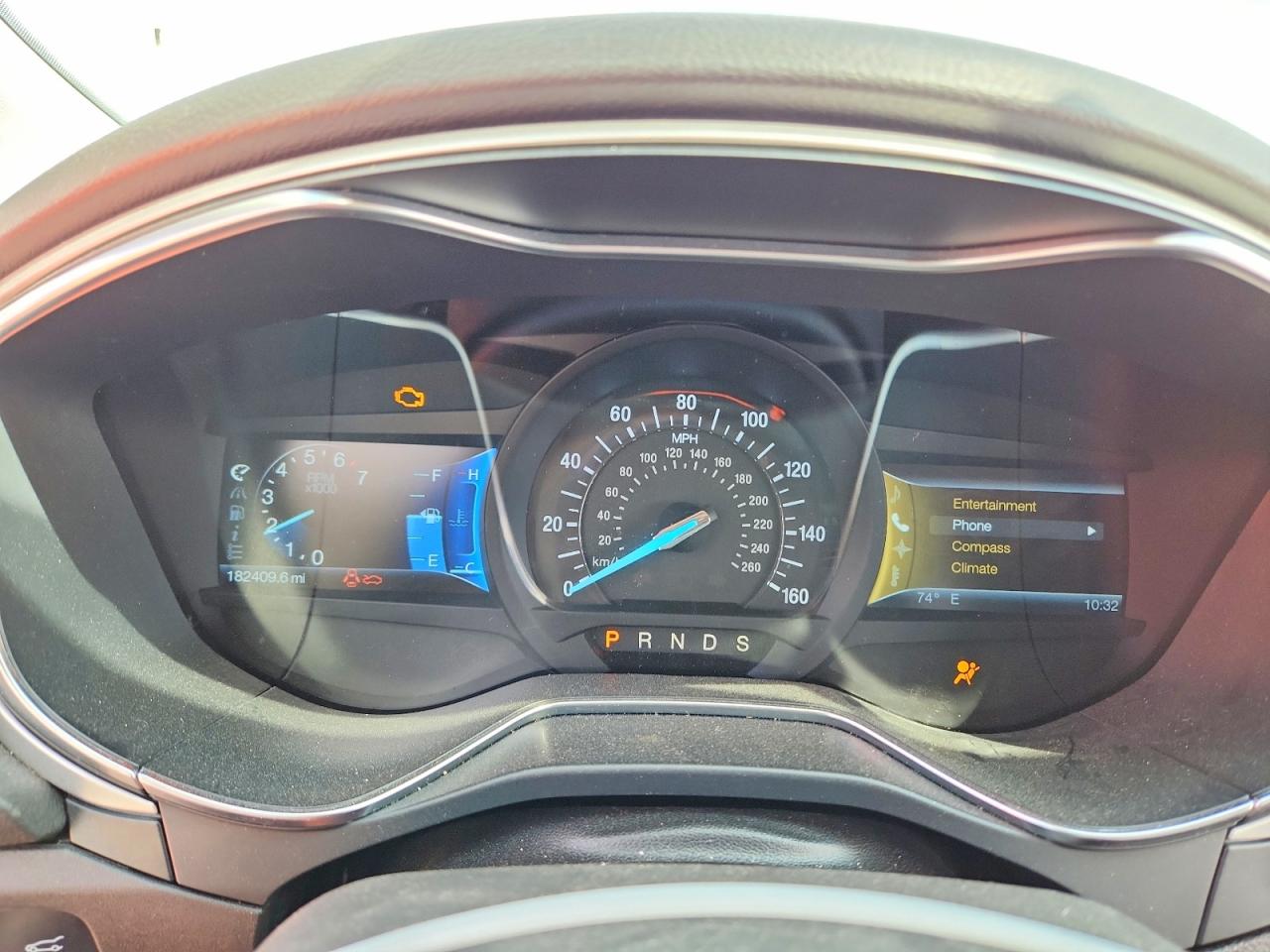 2014 FORD FUSION SE photo 25