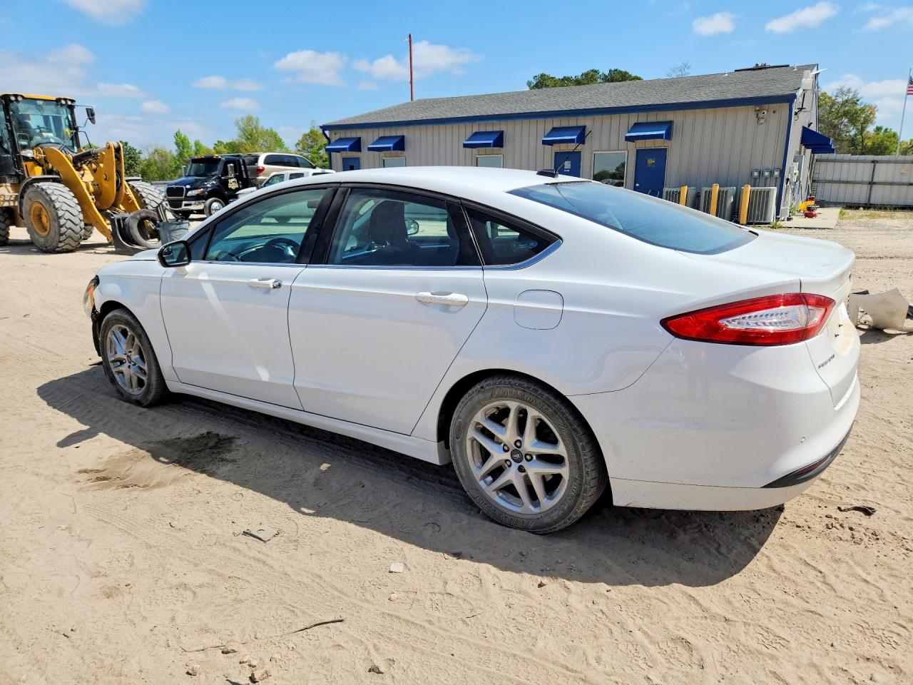 2014 FORD FUSION SE photo 4