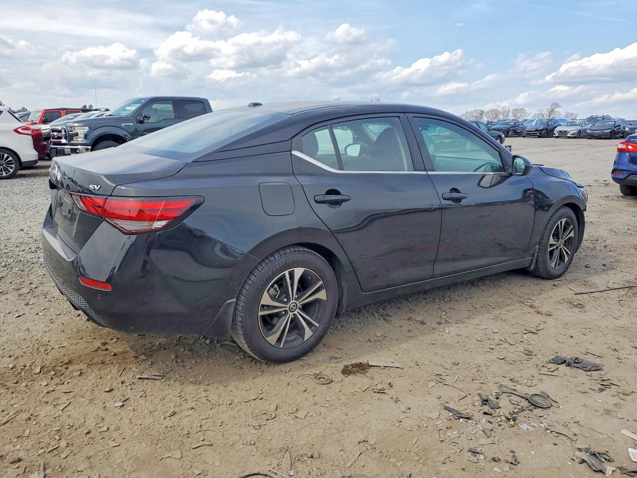 2023 NISSAN SENTRA SV photo 3