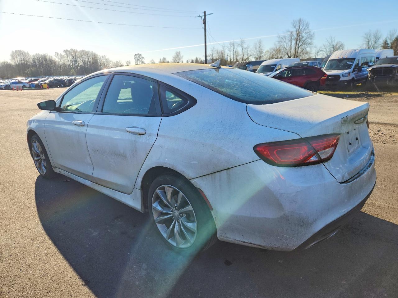 2015 CHRYSLER 200 S photo 3