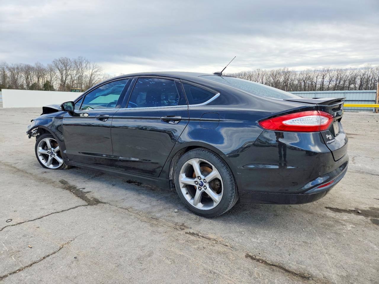 2013 FORD FUSION SE photo 3