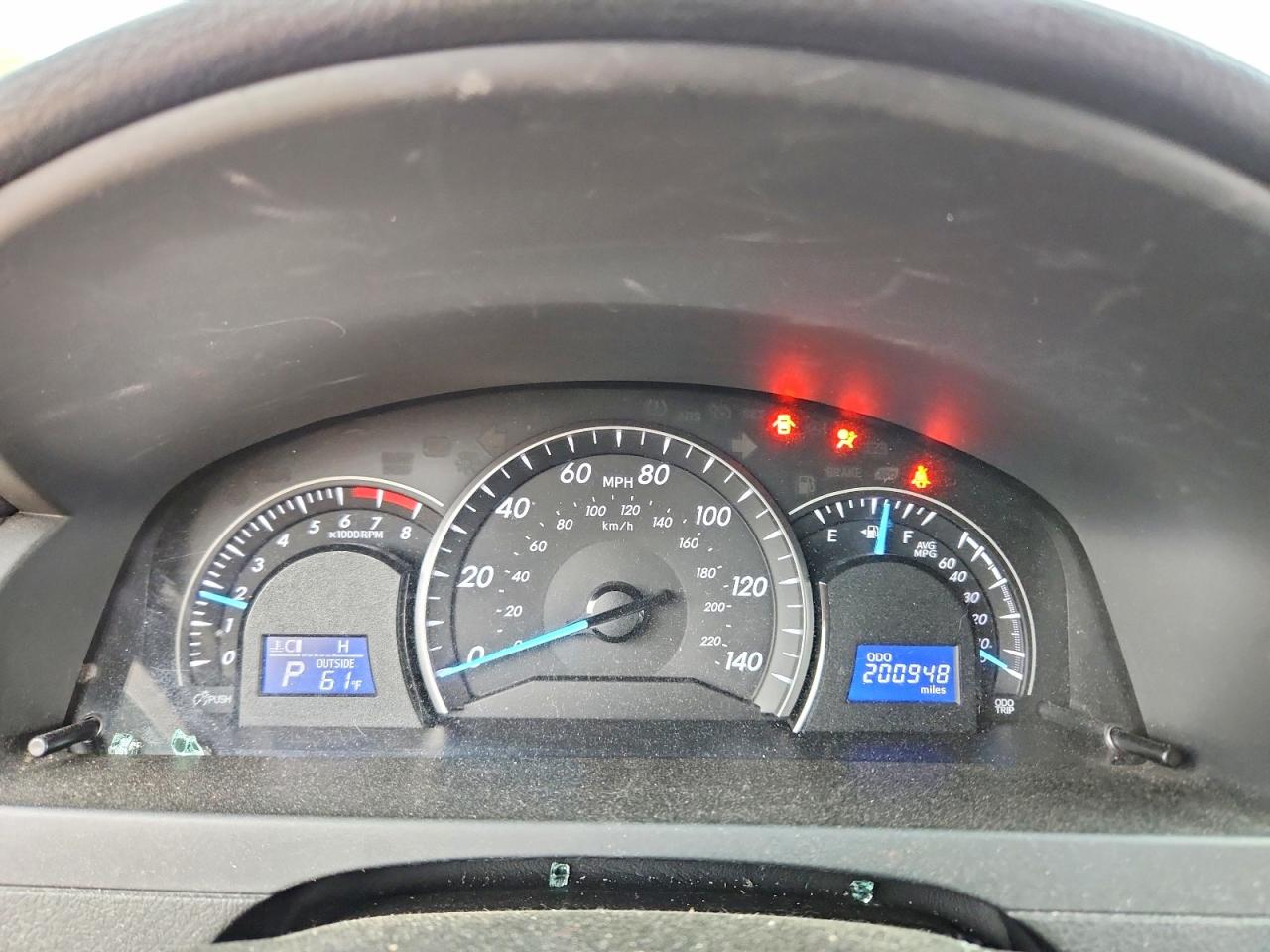 2014 TOYOTA CAMRY LE photo 17