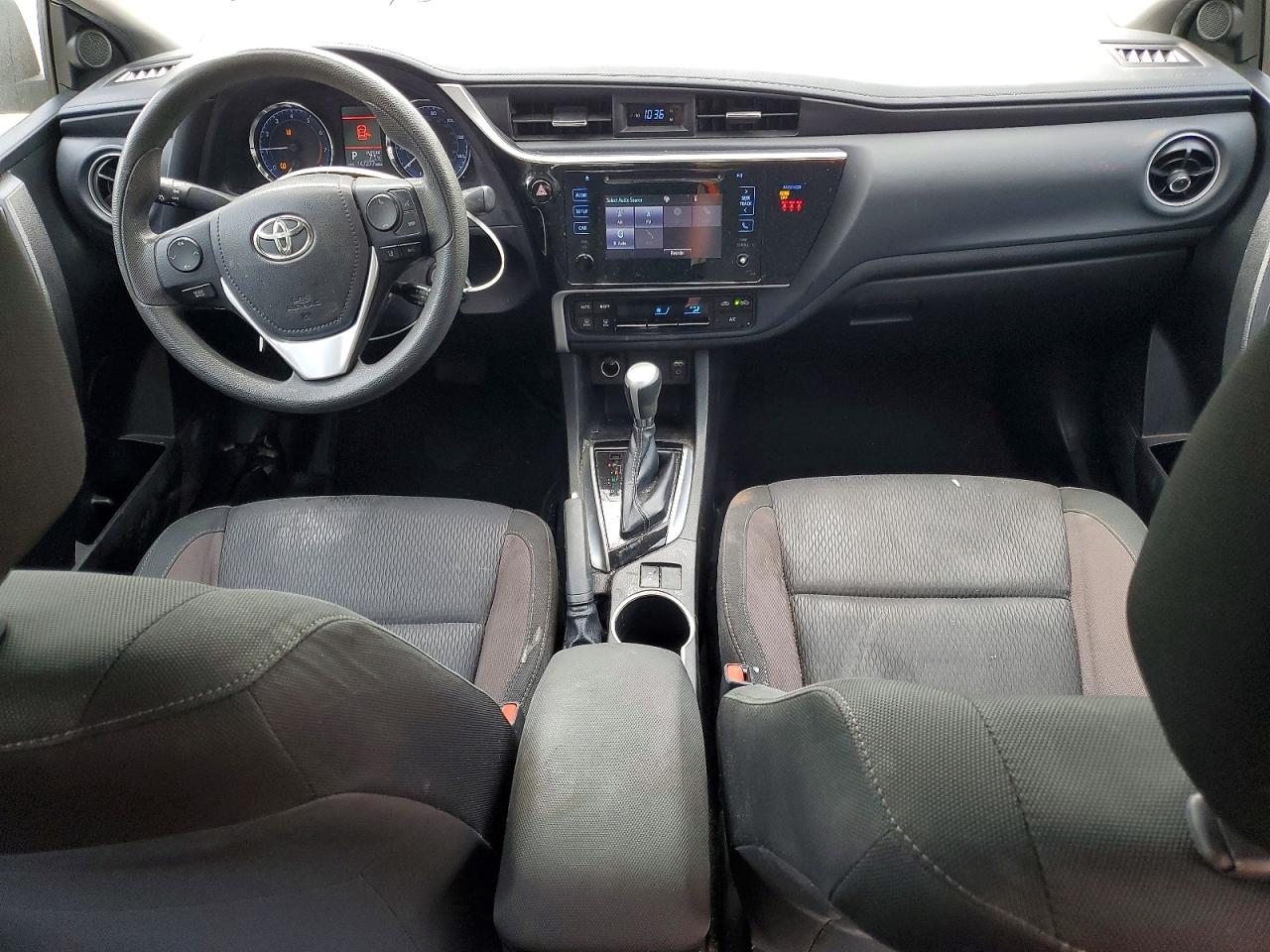 2019 TOYOTA COROLLA LE photo 15