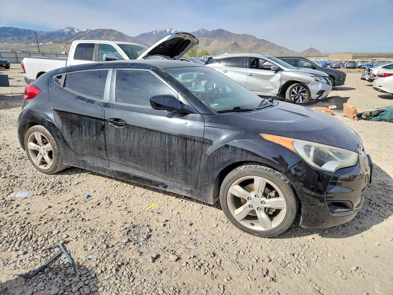 2015 HYUNDAI VELOSTER BASE photo 10