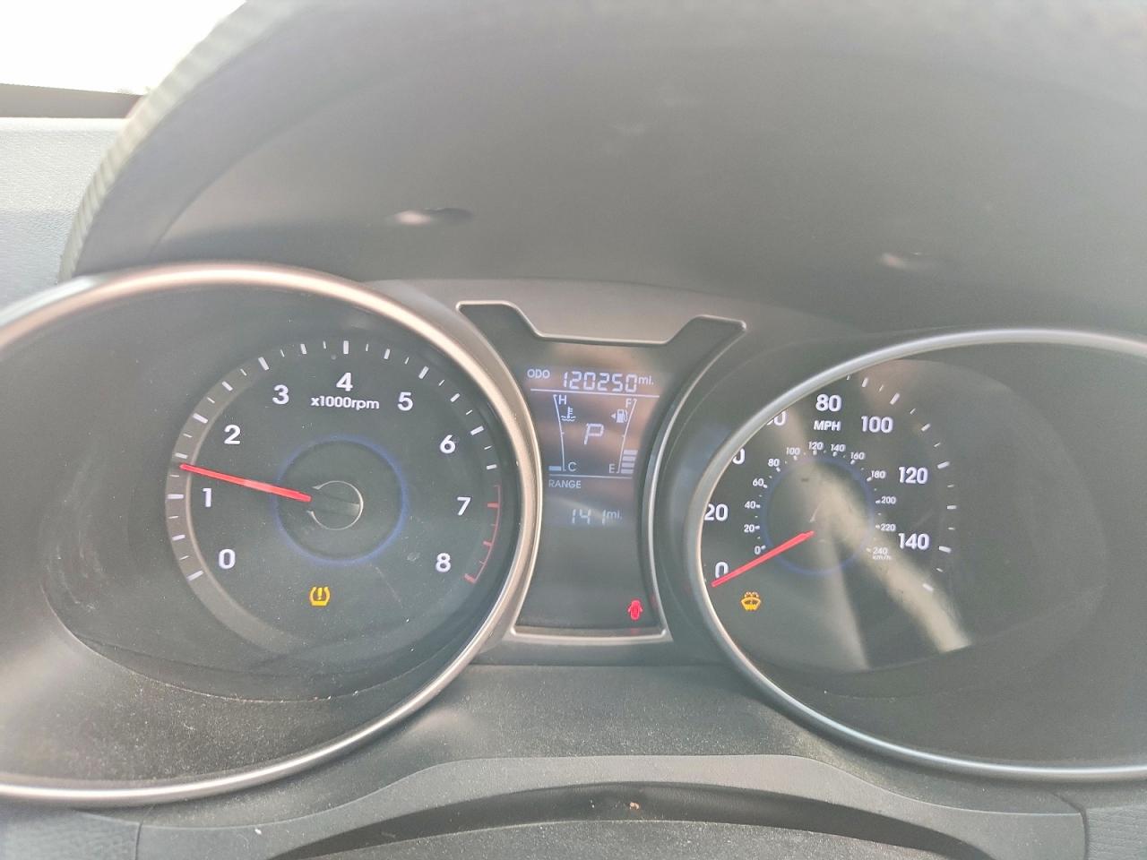 2015 HYUNDAI VELOSTER BASE photo 25