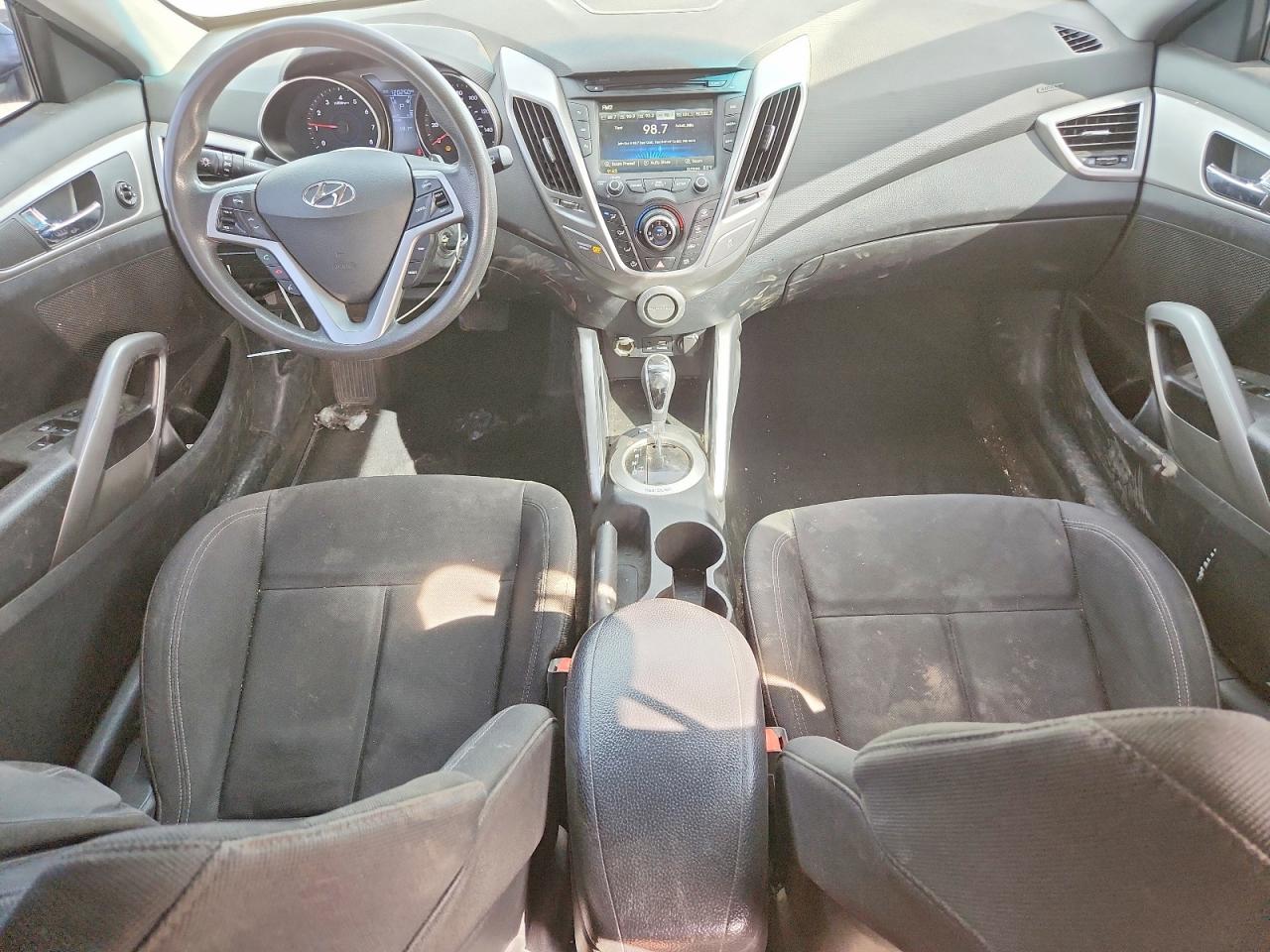 2015 HYUNDAI VELOSTER BASE photo 22