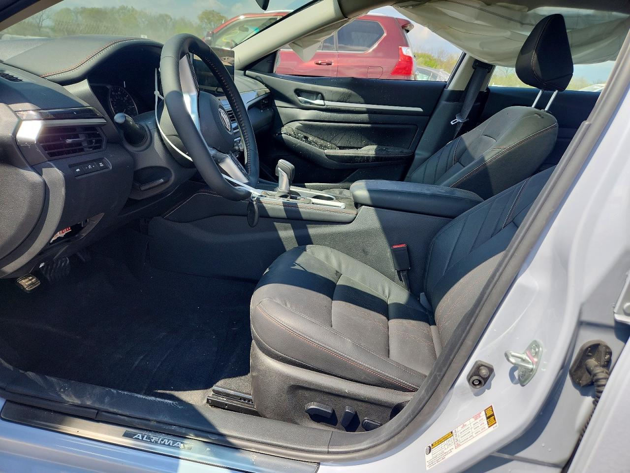 2025 NISSAN ALTIMA 2.5 SR photo 13