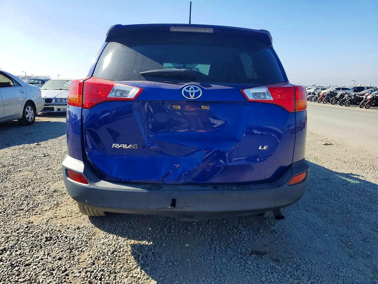2015 TOYOTA RAV4 LE photo 11