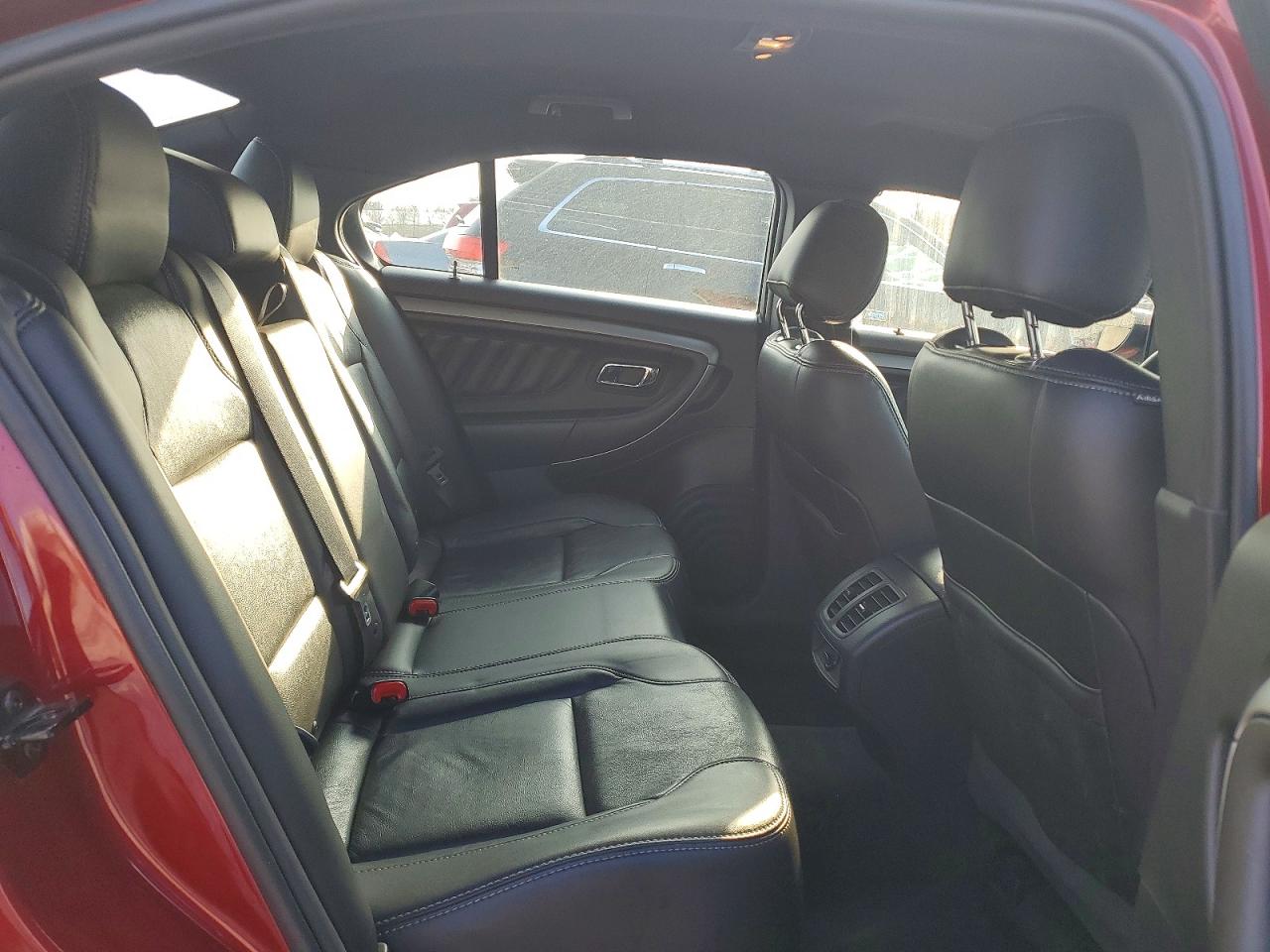 2014 FORD TAURUS SEL photo 28