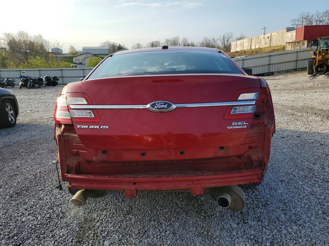 2014 FORD TAURUS SEL photo 16