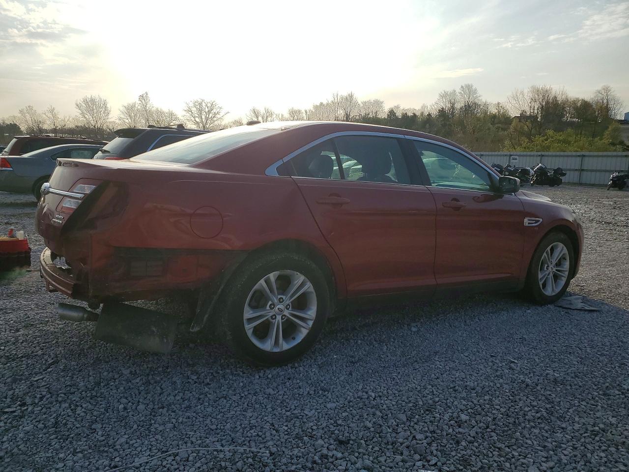 2014 FORD TAURUS SEL photo 7