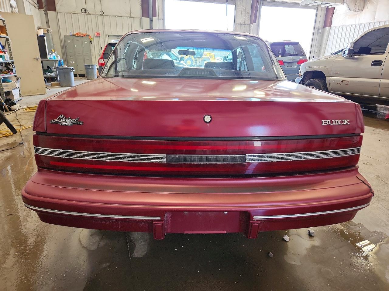 1996 BUICK CENTURY SPECIAL photo 16