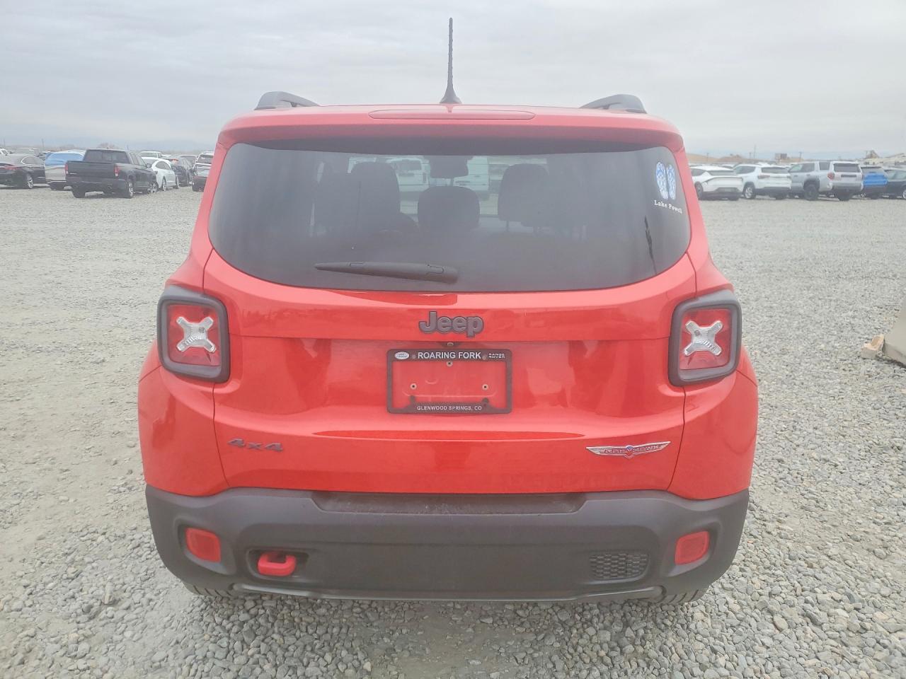 2017 JEEP RENEGADE TRAILHAWK photo 6