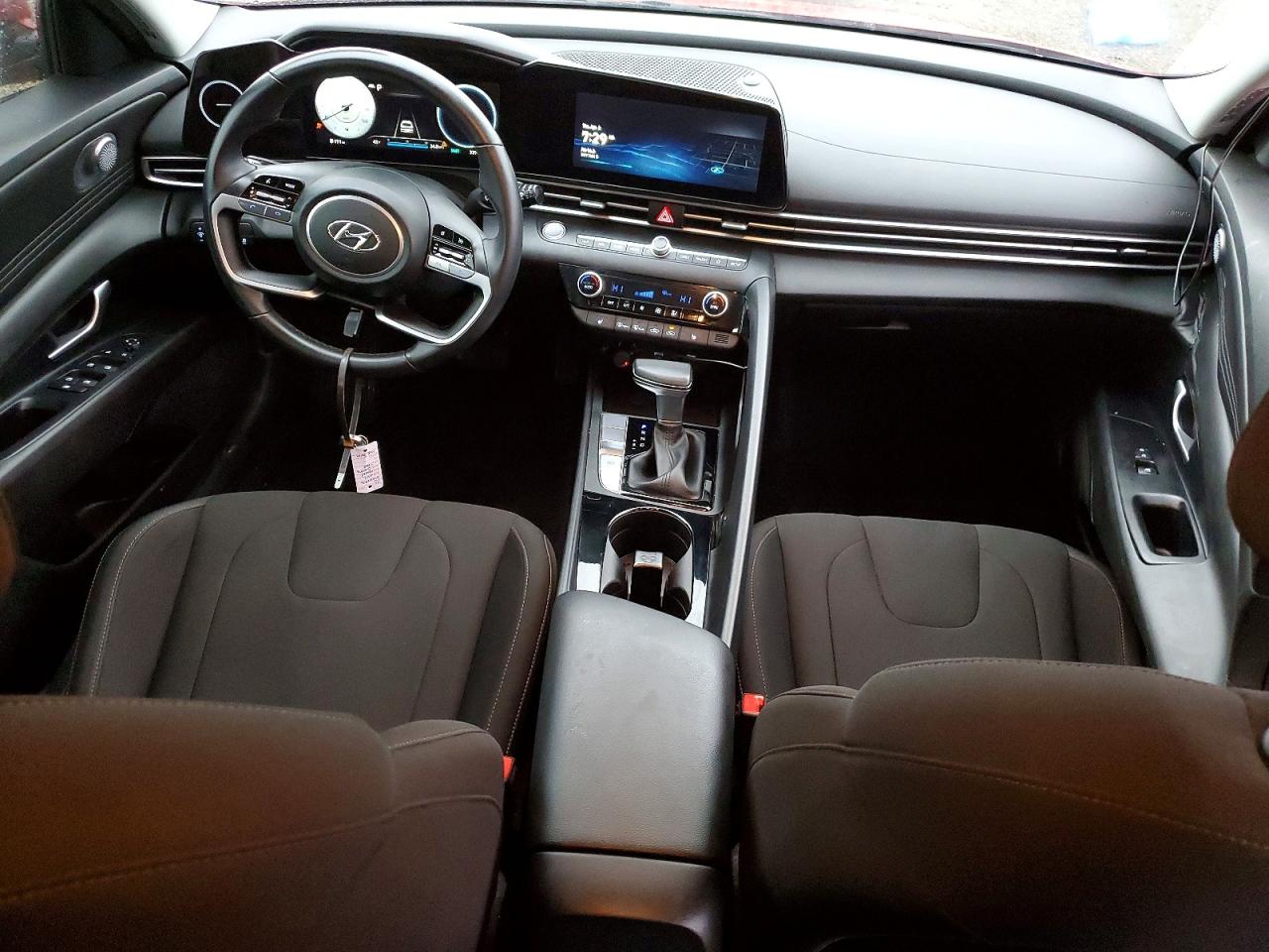 2023 HYUNDAI ELANTRA SEL photo 15
