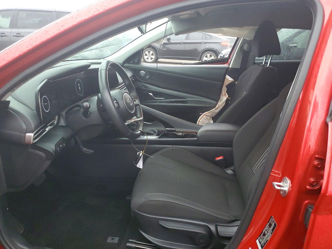 2023 HYUNDAI ELANTRA SEL photo 13