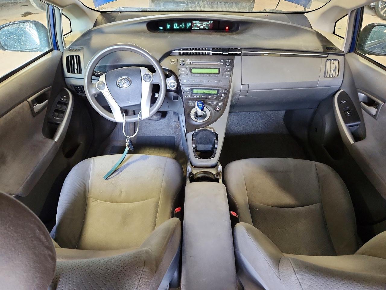 2010 TOYOTA PRIUS III photo 15