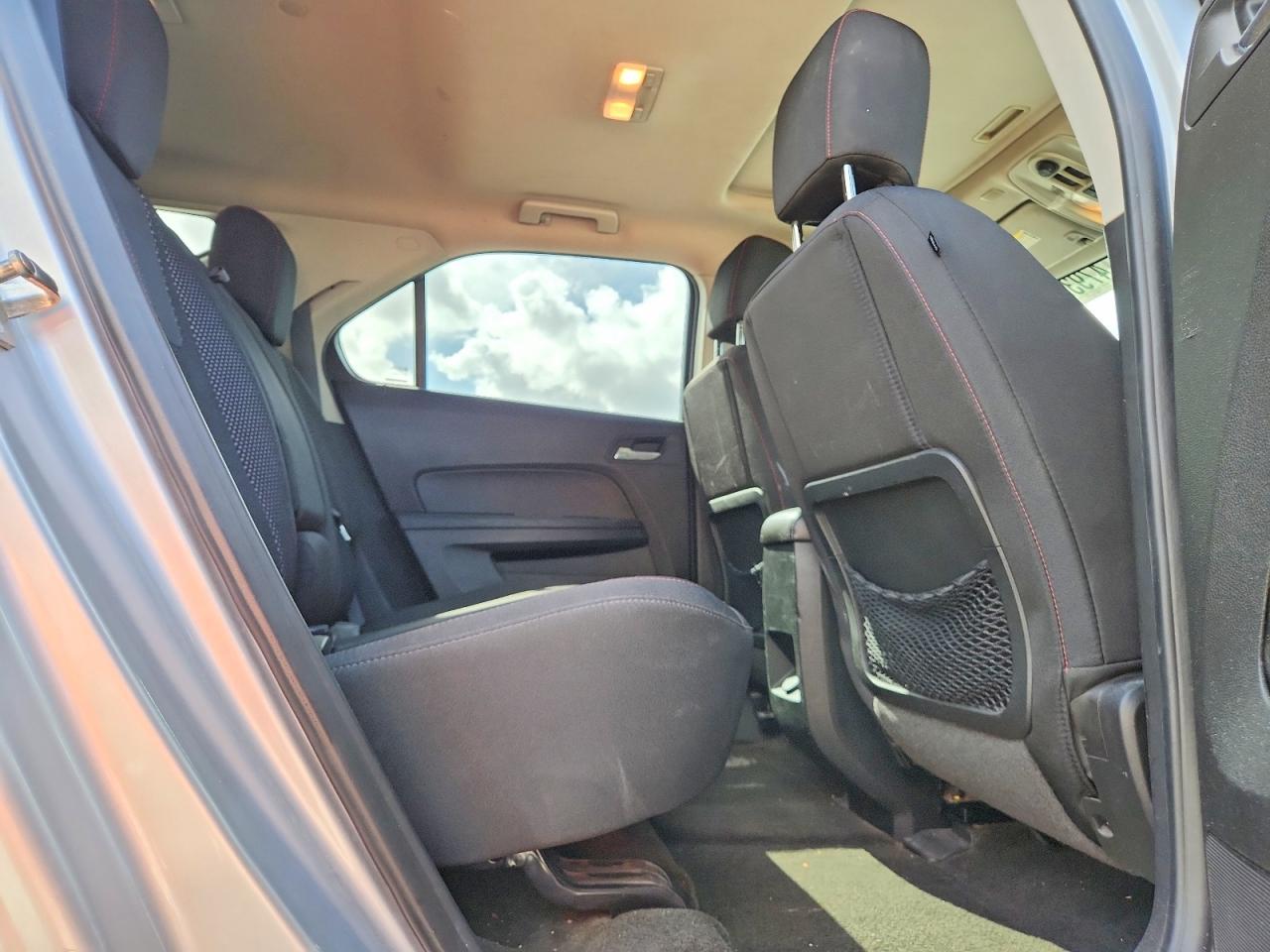 2017 CHEVROLET EQUINOX LT photo 28