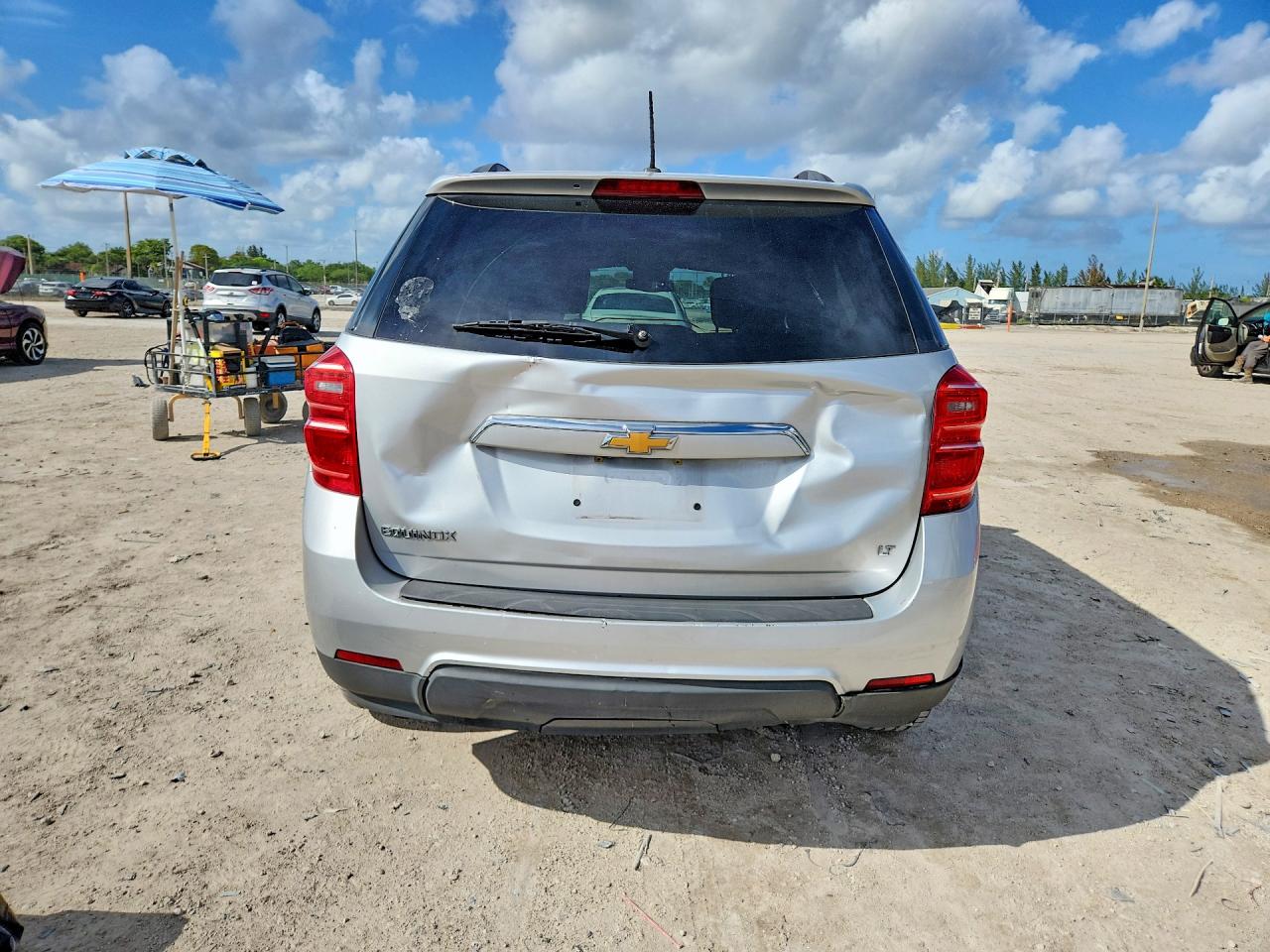 2017 CHEVROLET EQUINOX LT photo 16