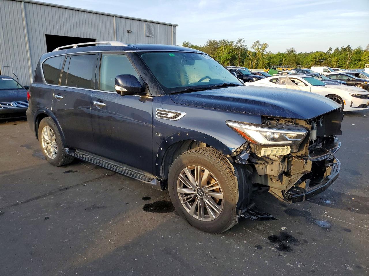2020 INFINITI QX80 LUXE photo 7