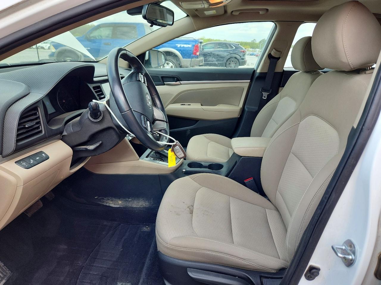 2019 HYUNDAI ELANTRA VALUE EDITION photo 7