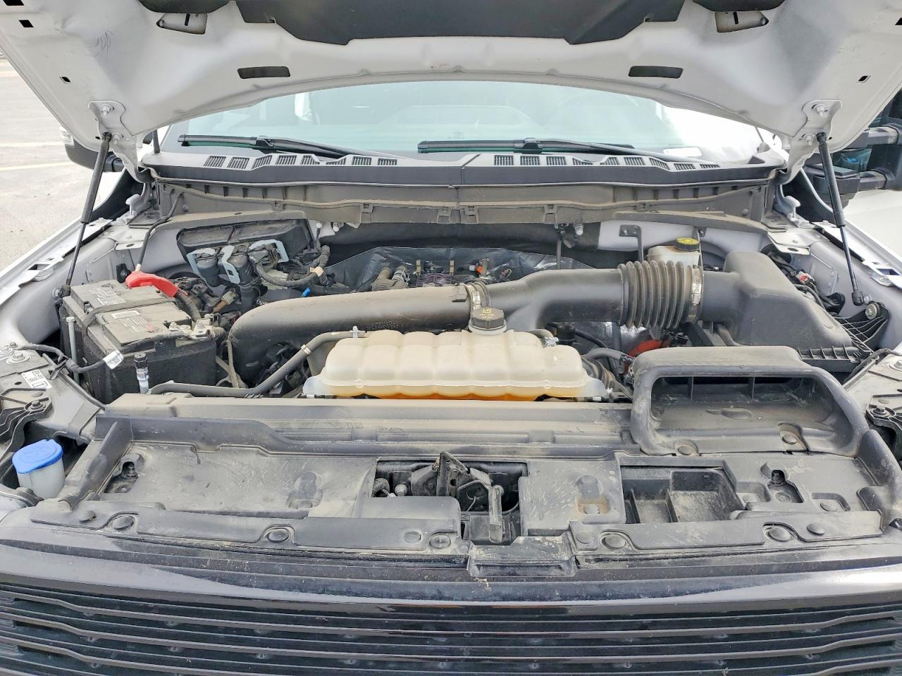 2024 FORD F150 PLATINUM photo 21