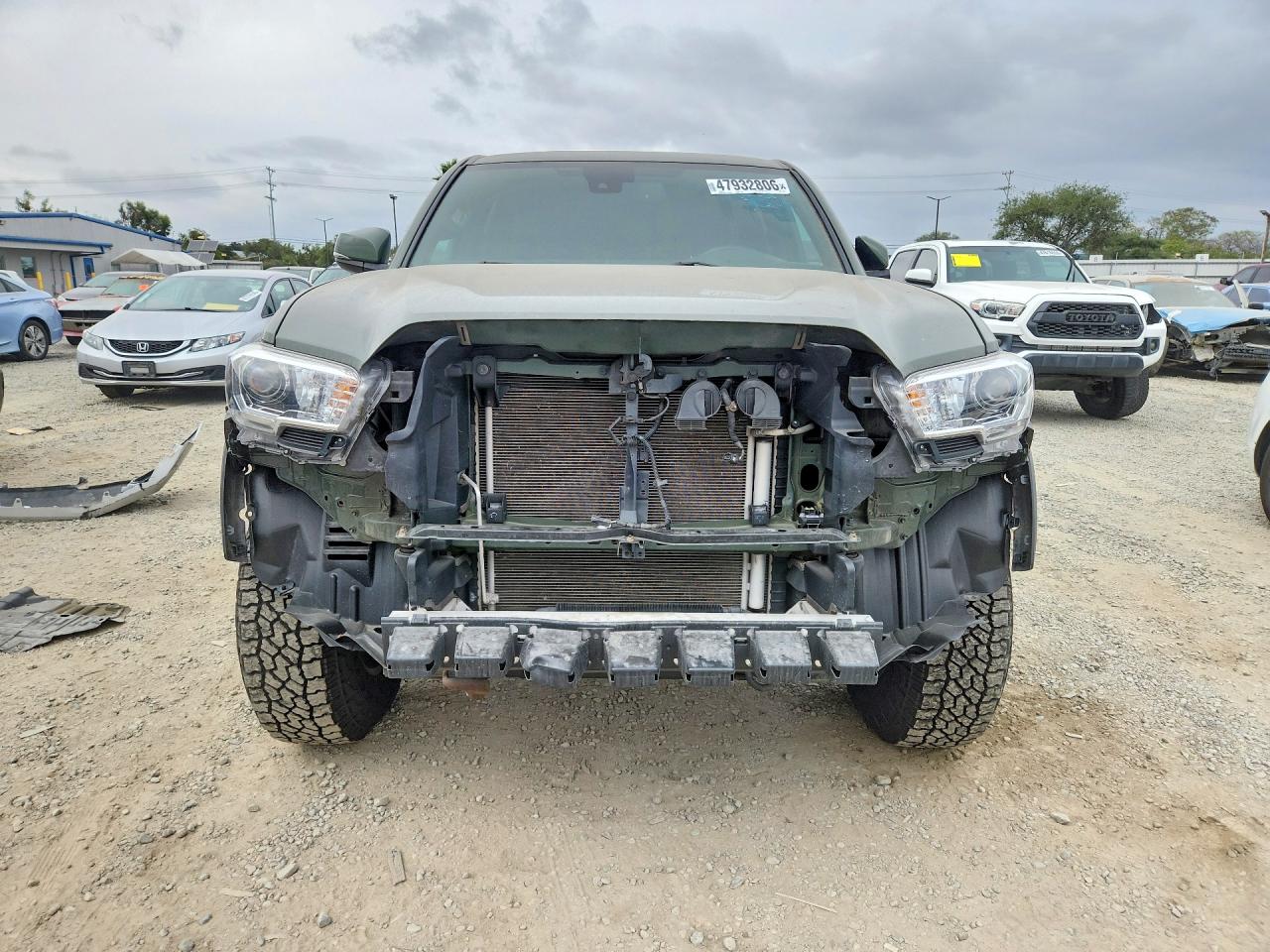 2022 TOYOTA TACOMA TRD OFF-ROAD photo 9