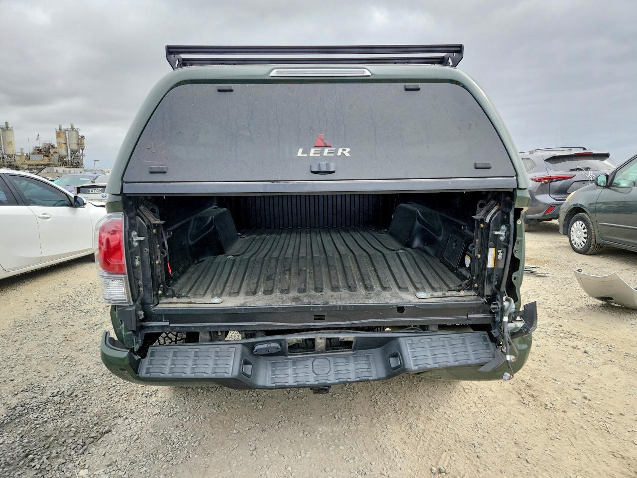 2022 TOYOTA TACOMA TRD OFF-ROAD photo 11