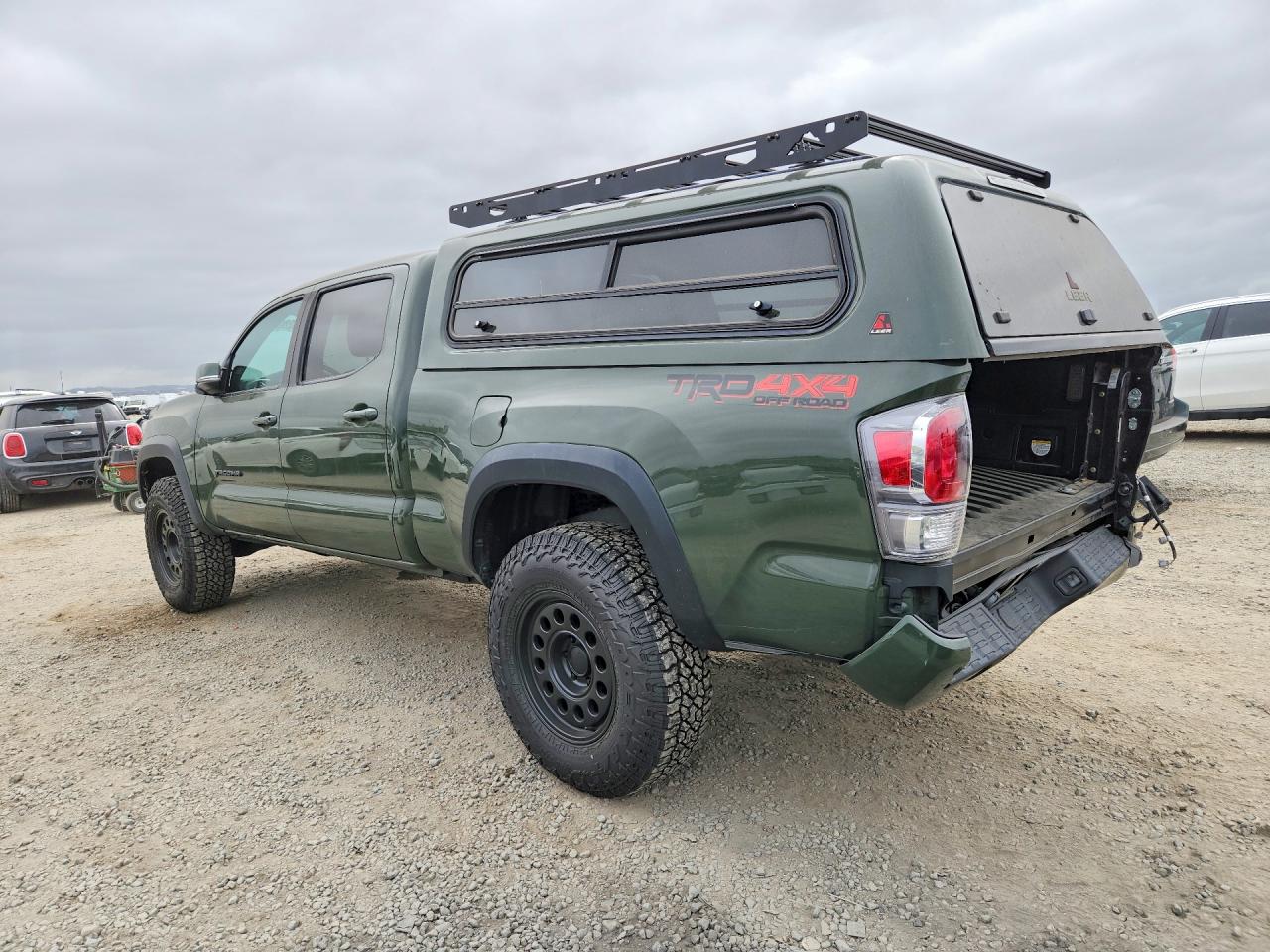 2022 TOYOTA TACOMA TRD OFF-ROAD photo 3