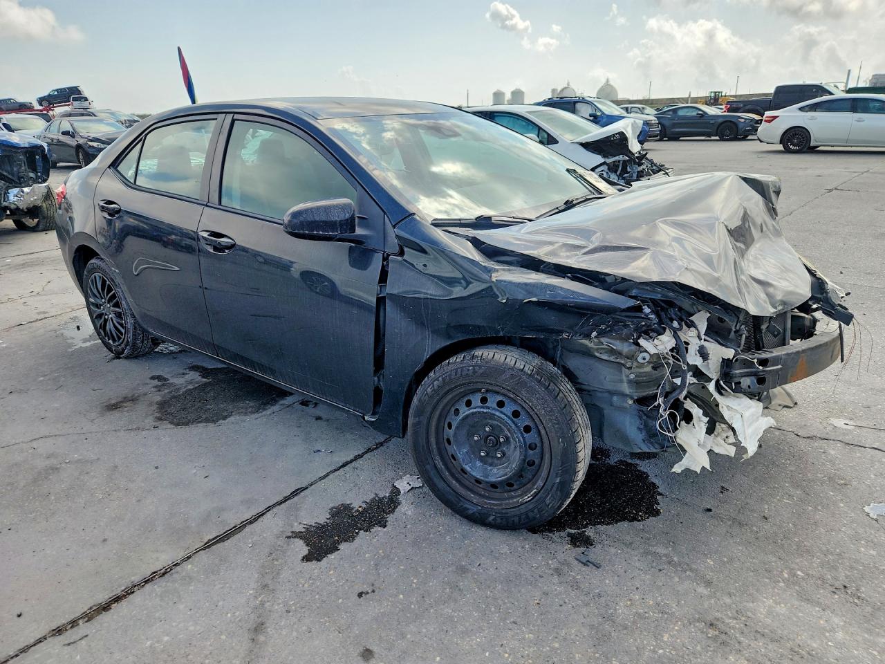 2017 TOYOTA COROLLA LE photo 4