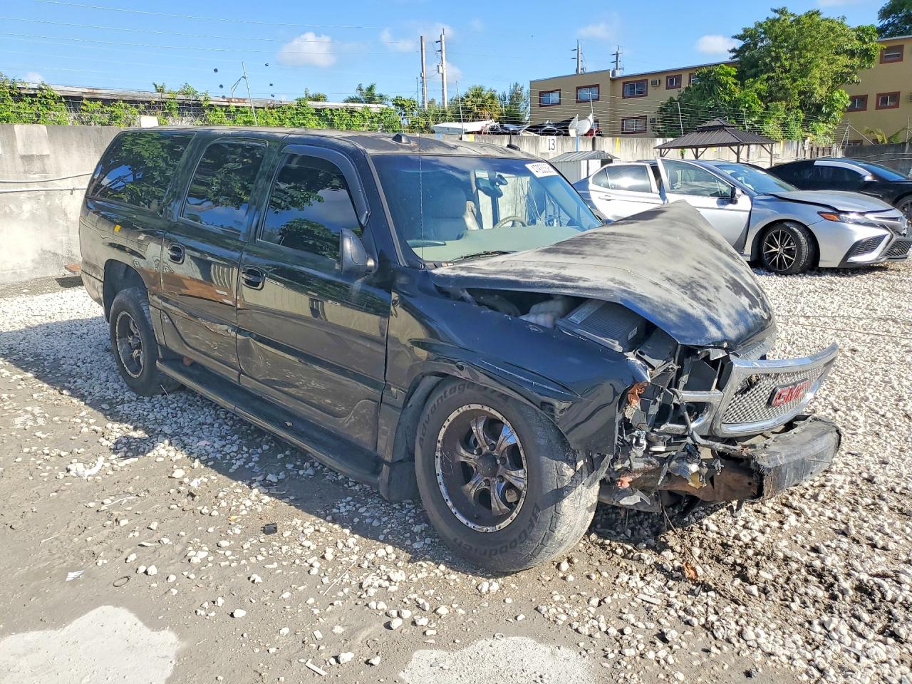 2004 GMC YUKON XL DENALI photo 7