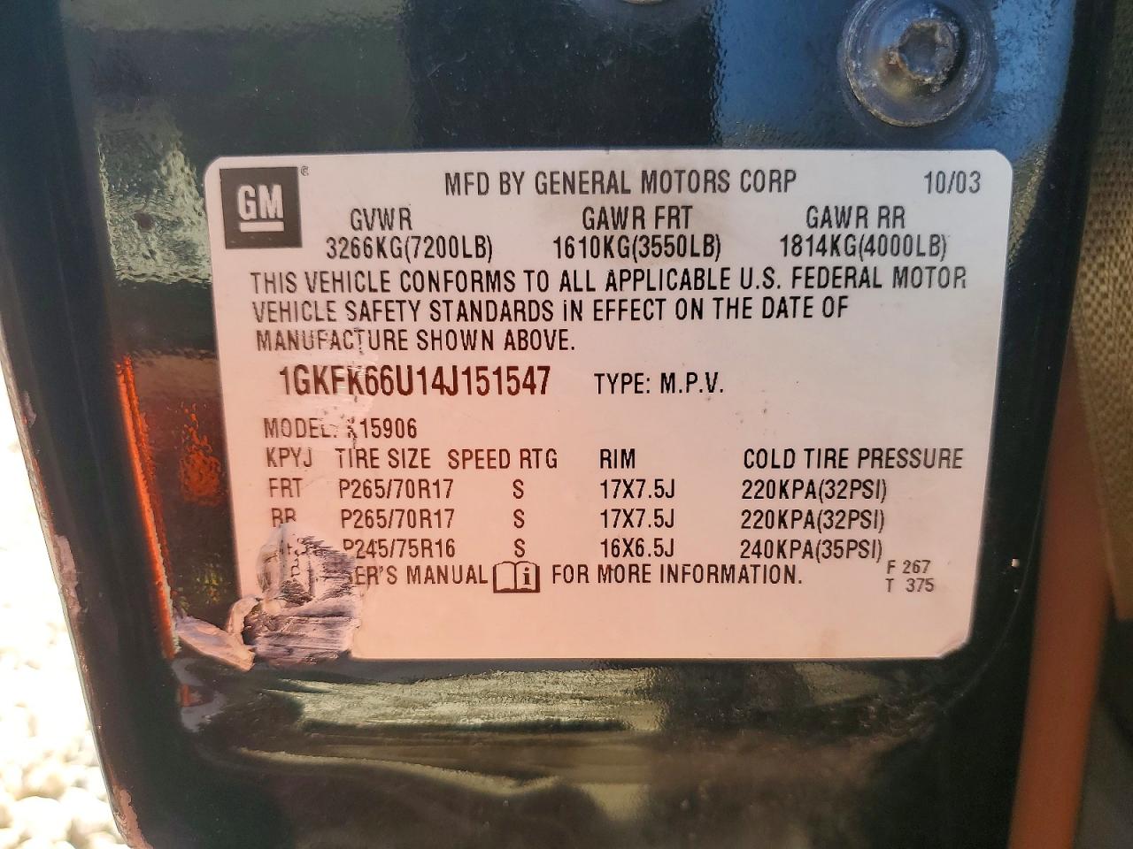 2004 GMC YUKON XL DENALI photo 27