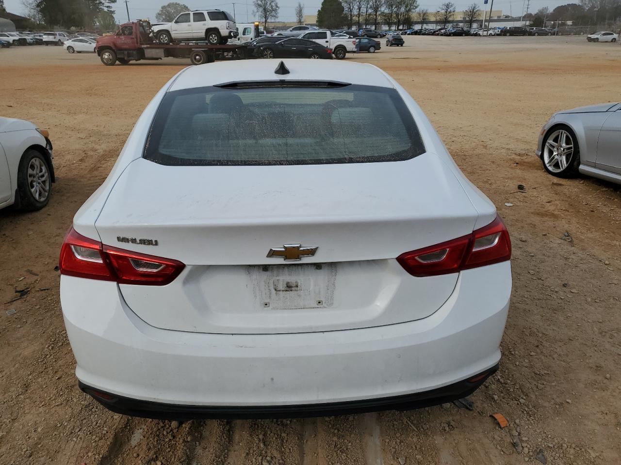 2017 CHEVROLET MALIBU L photo 11