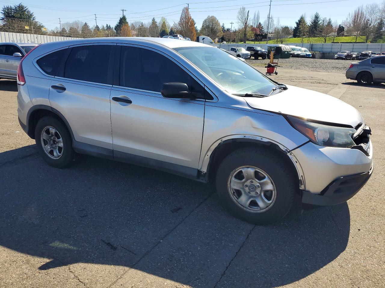 2014 HONDA CR-V LX photo 4