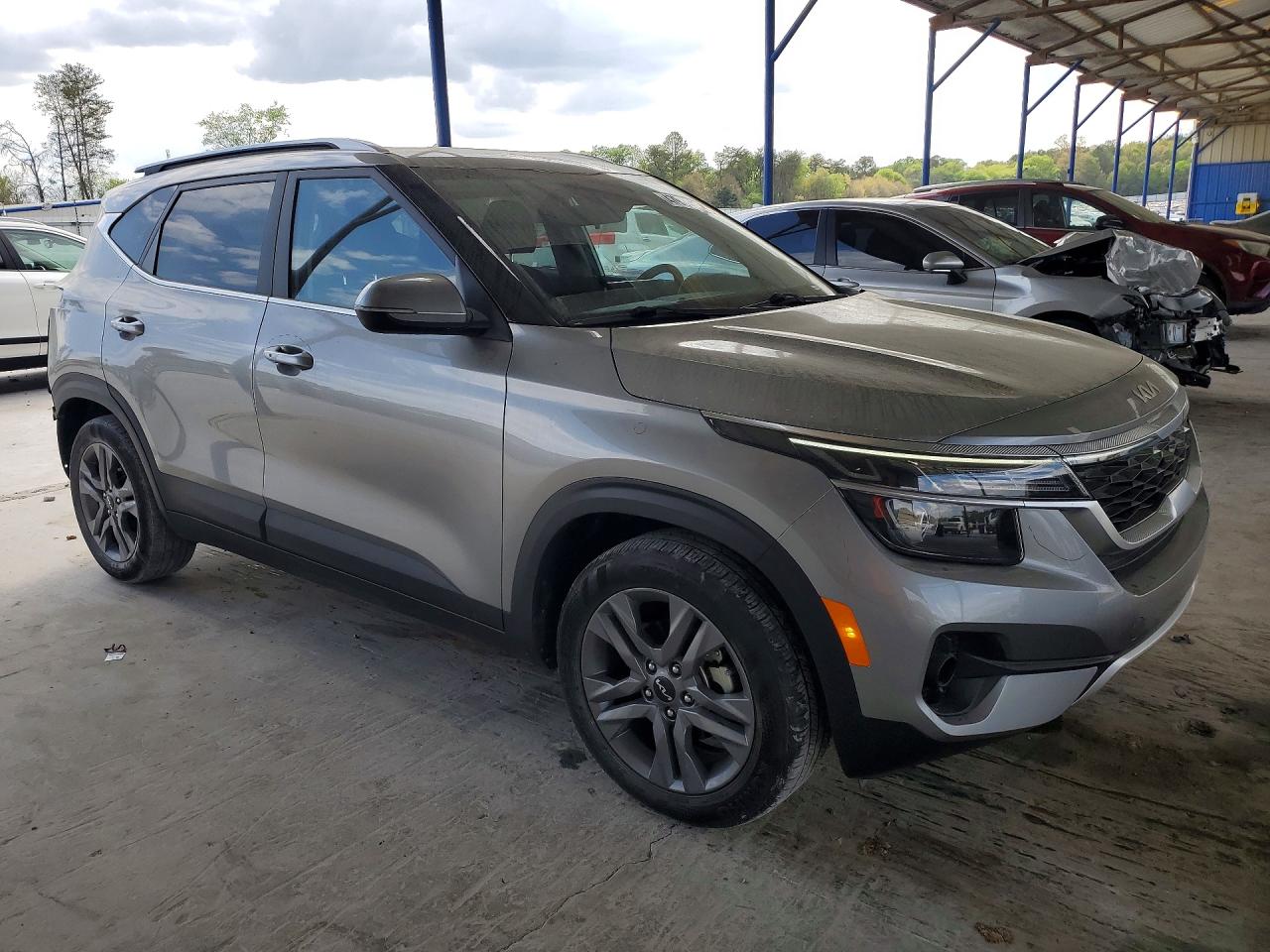 2023 KIA SELTOS S photo 4