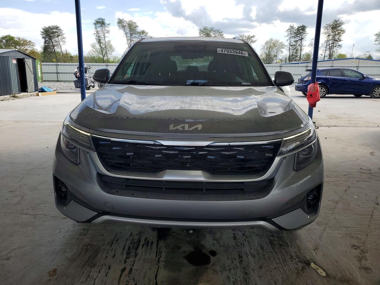 2023 KIA SELTOS S photo 5