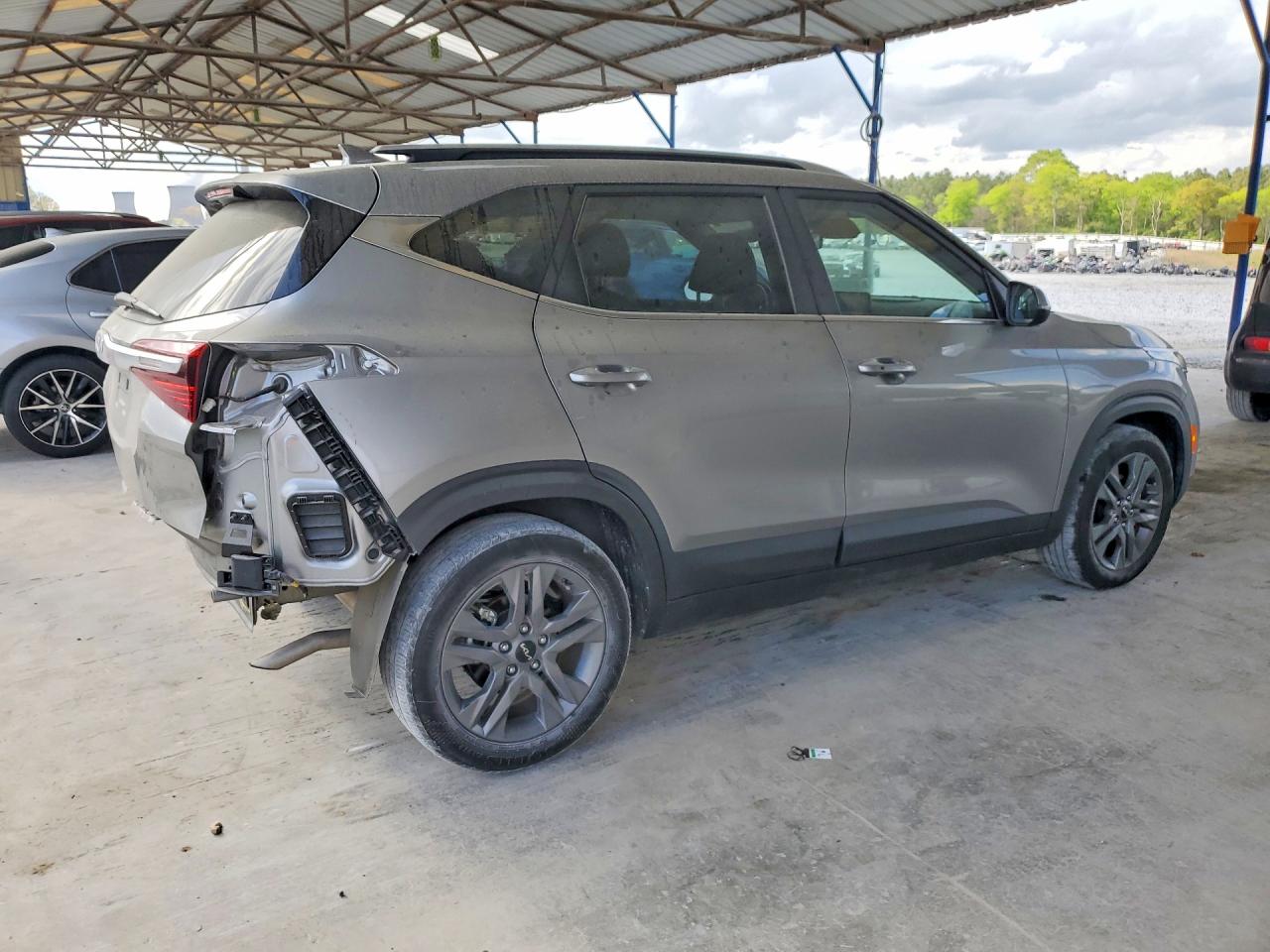 2023 KIA SELTOS S photo 3