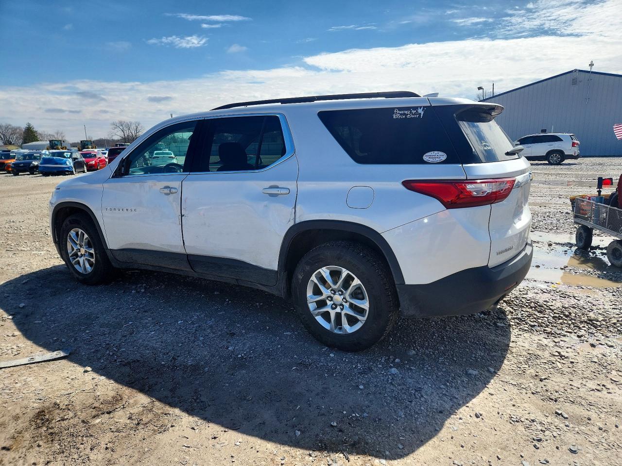 2019 CHEVROLET TRAVERSE LT photo 3