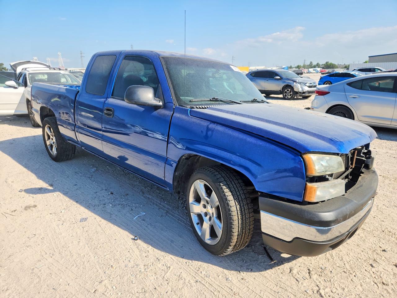 2003 CHEVROLET SILVERADO C1500 photo 4