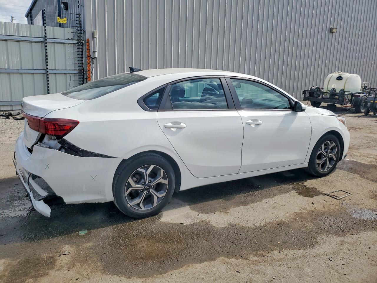2021 KIA FORTE LXS photo 3