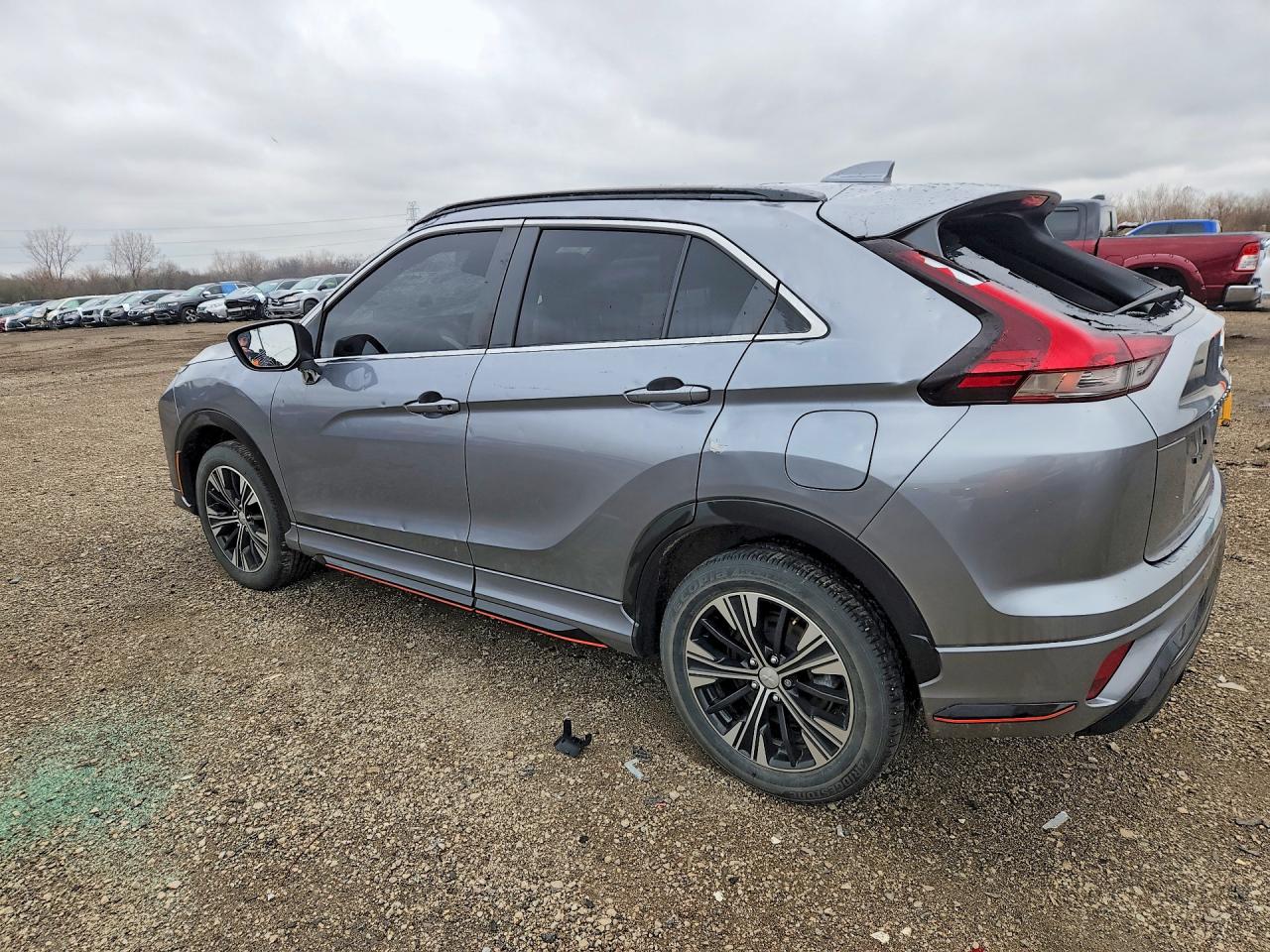 2022 MITSUBISHI ECLIPSE CROSS SE photo 4