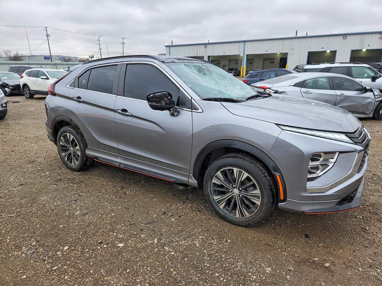 2022 MITSUBISHI ECLIPSE CROSS SE photo 10