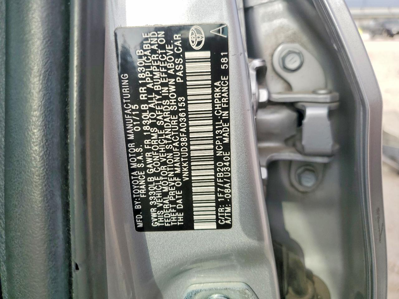 2015 TOYOTA YARIS 5-DOOR LE photo 13