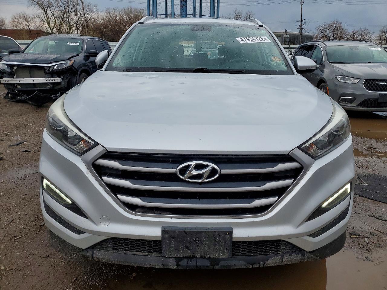 2017 HYUNDAI TUCSON SE PLUS photo 5