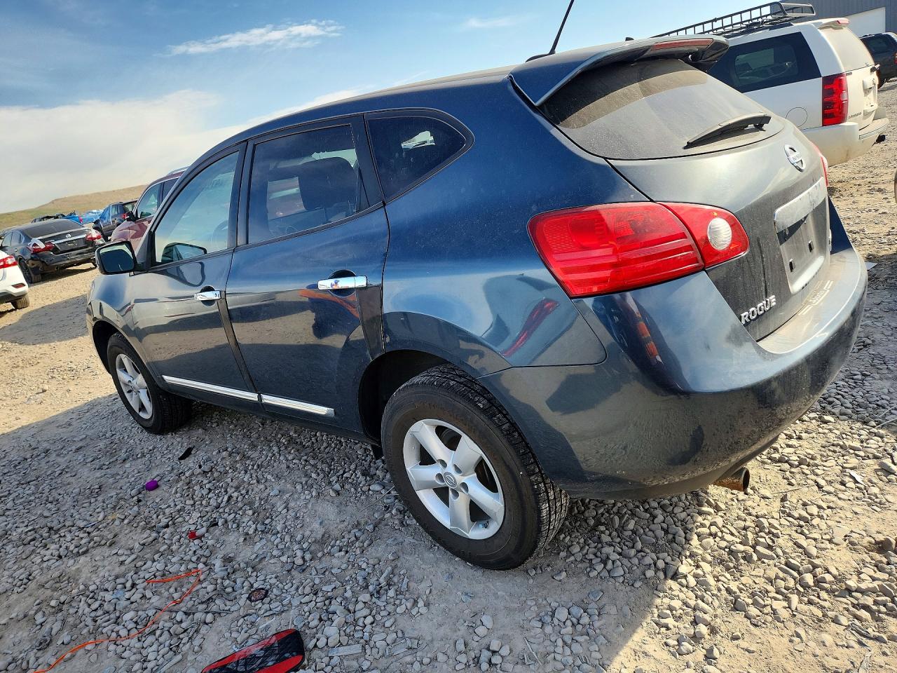 2013 NISSAN ROGUE S photo 3