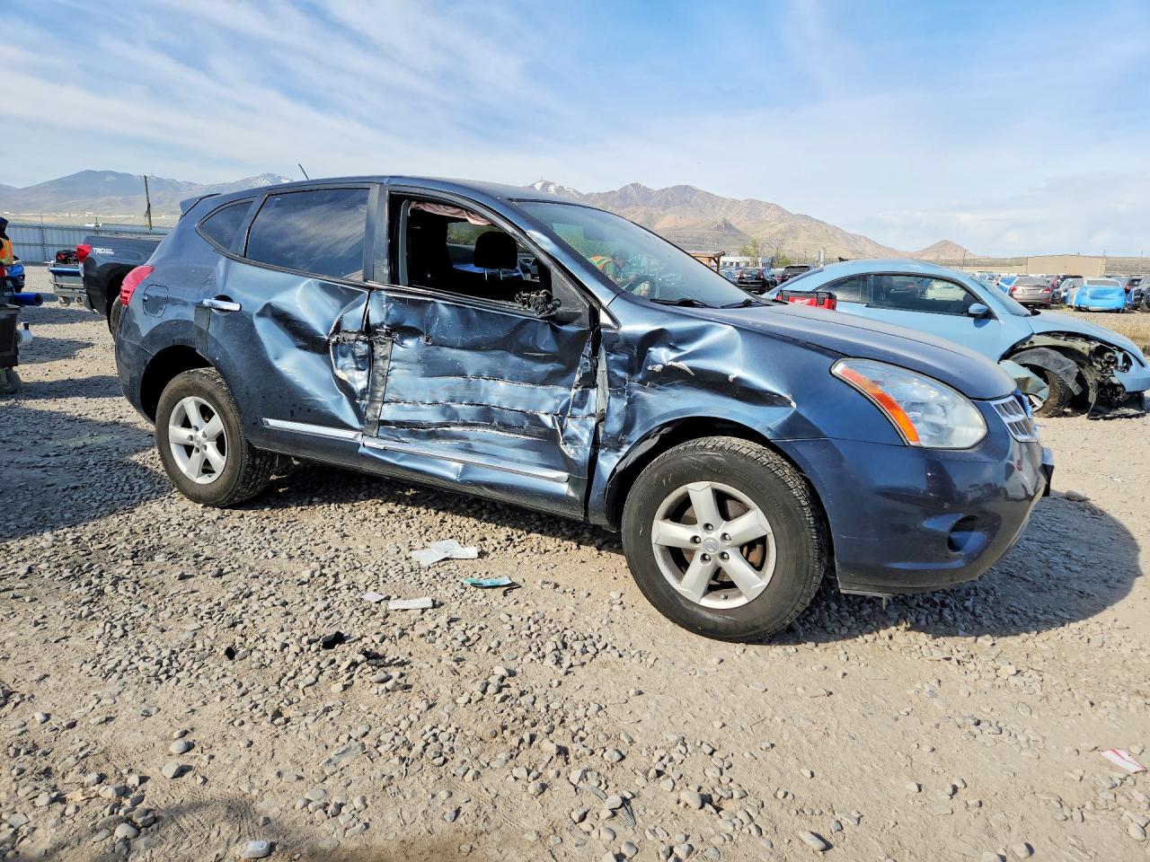 2013 NISSAN ROGUE S photo 7