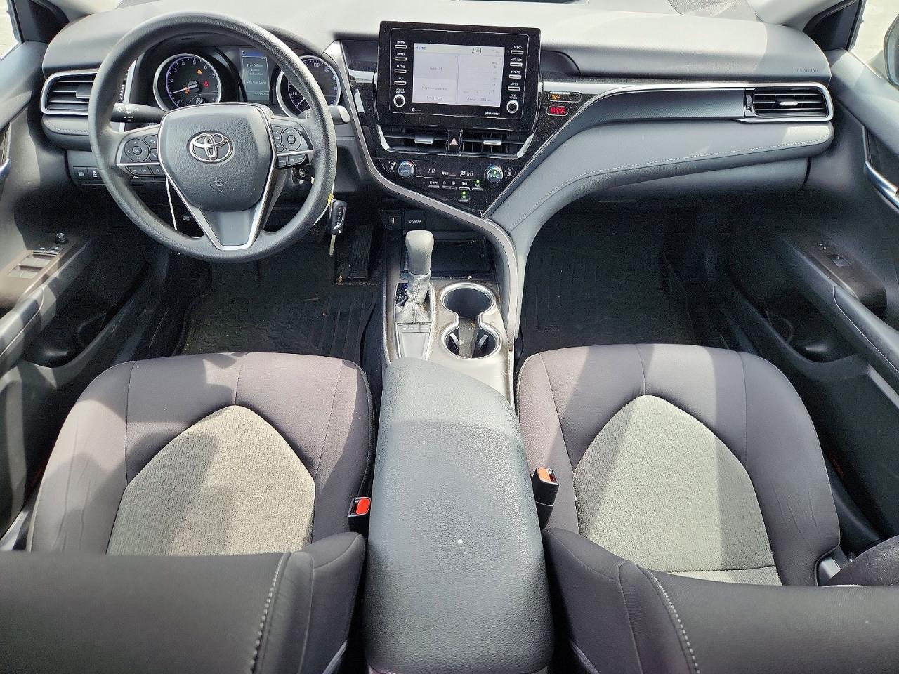 2022 TOYOTA CAMRY LE photo 15